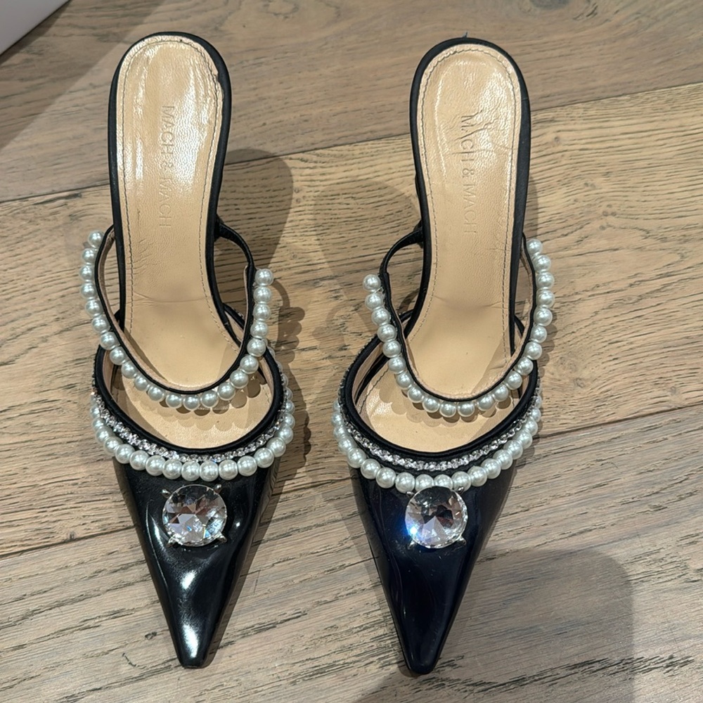 Great condition Mach and Mach heels